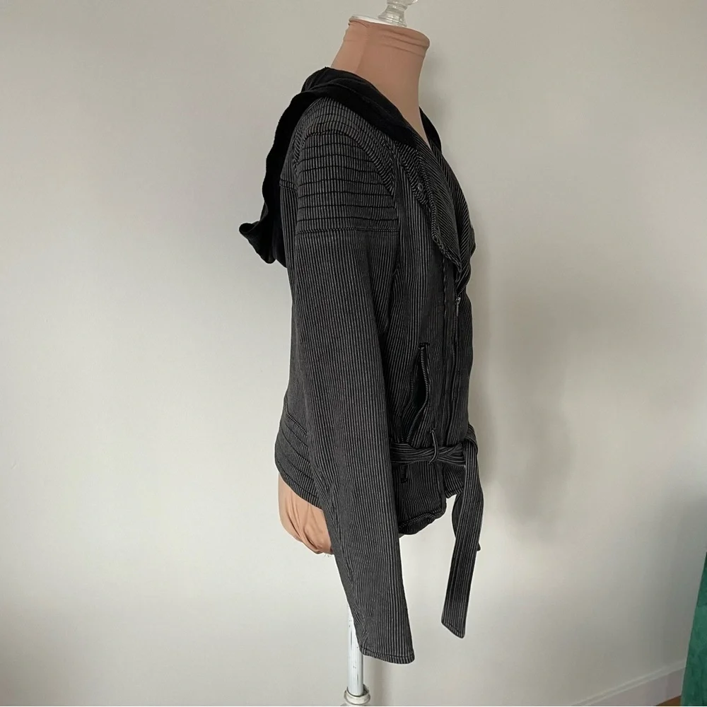 Free People Striped Knit Gray Cotton Pinstripe Hooded Moto Jacket EUC Size Small